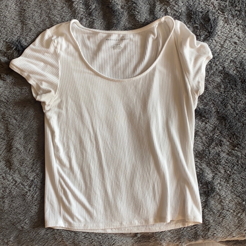 White ribbed flowy top